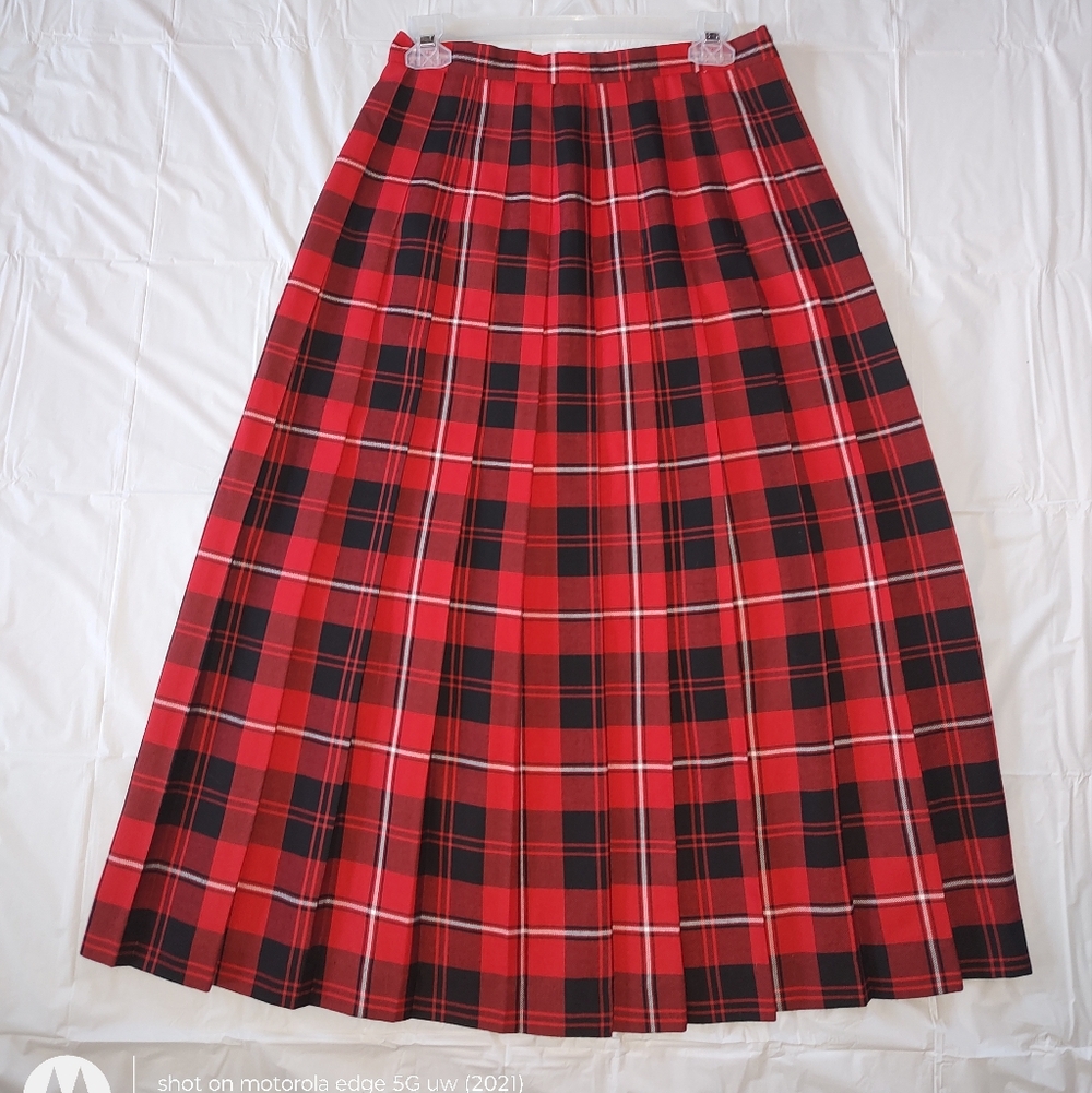 Michele Red and Black Plaid A-Line Skirt Christmas Maxi 12 Cabin Cottagecore